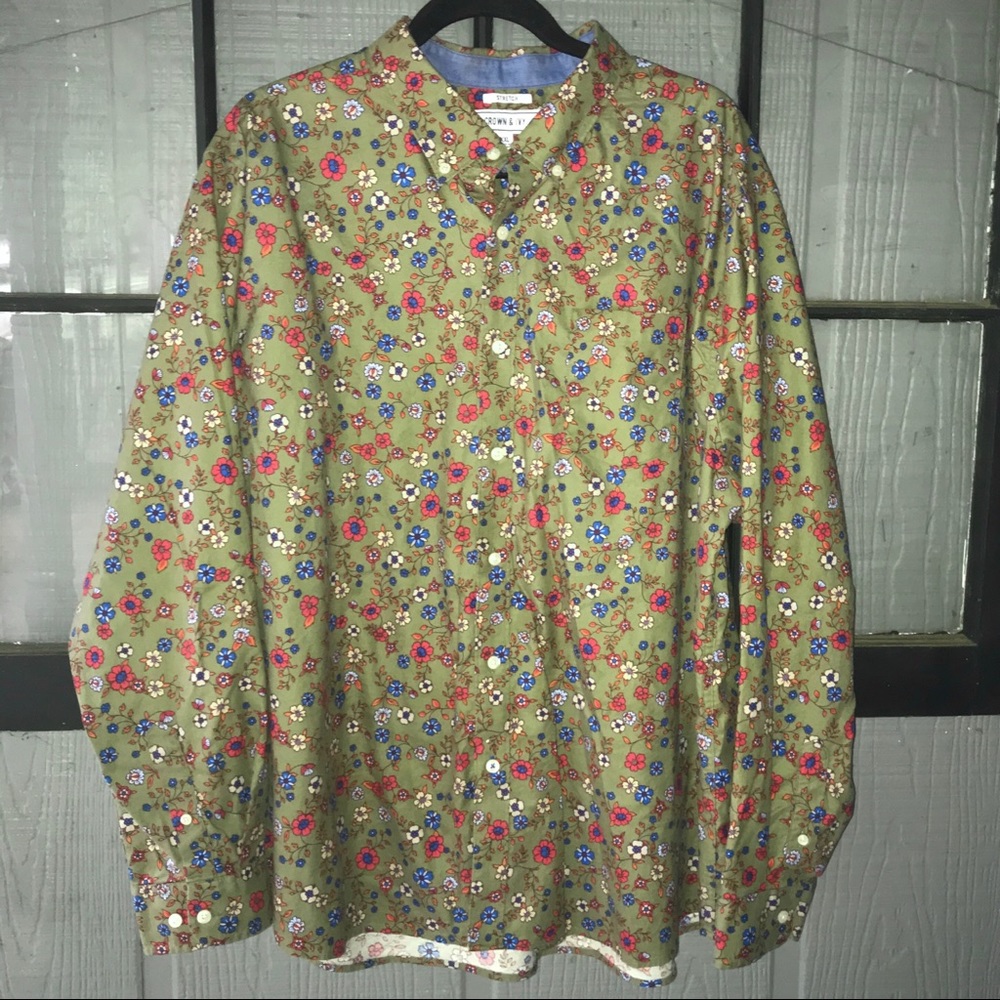 crown & ivy Olive Green Floral Button-Up Shirt with Multicolor Print
